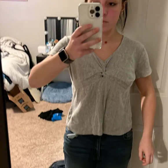 Light Grey Top - Picture 2 of 2